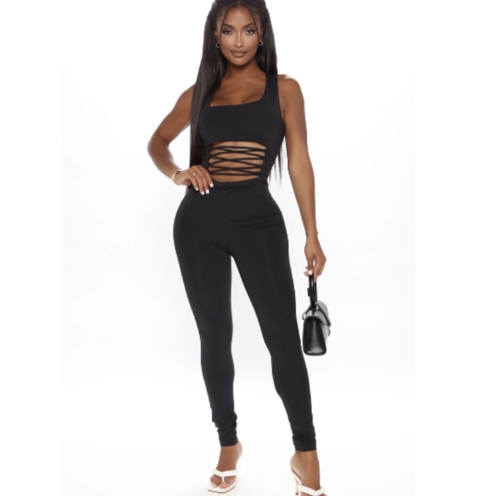 Fashion nova jumpsuit